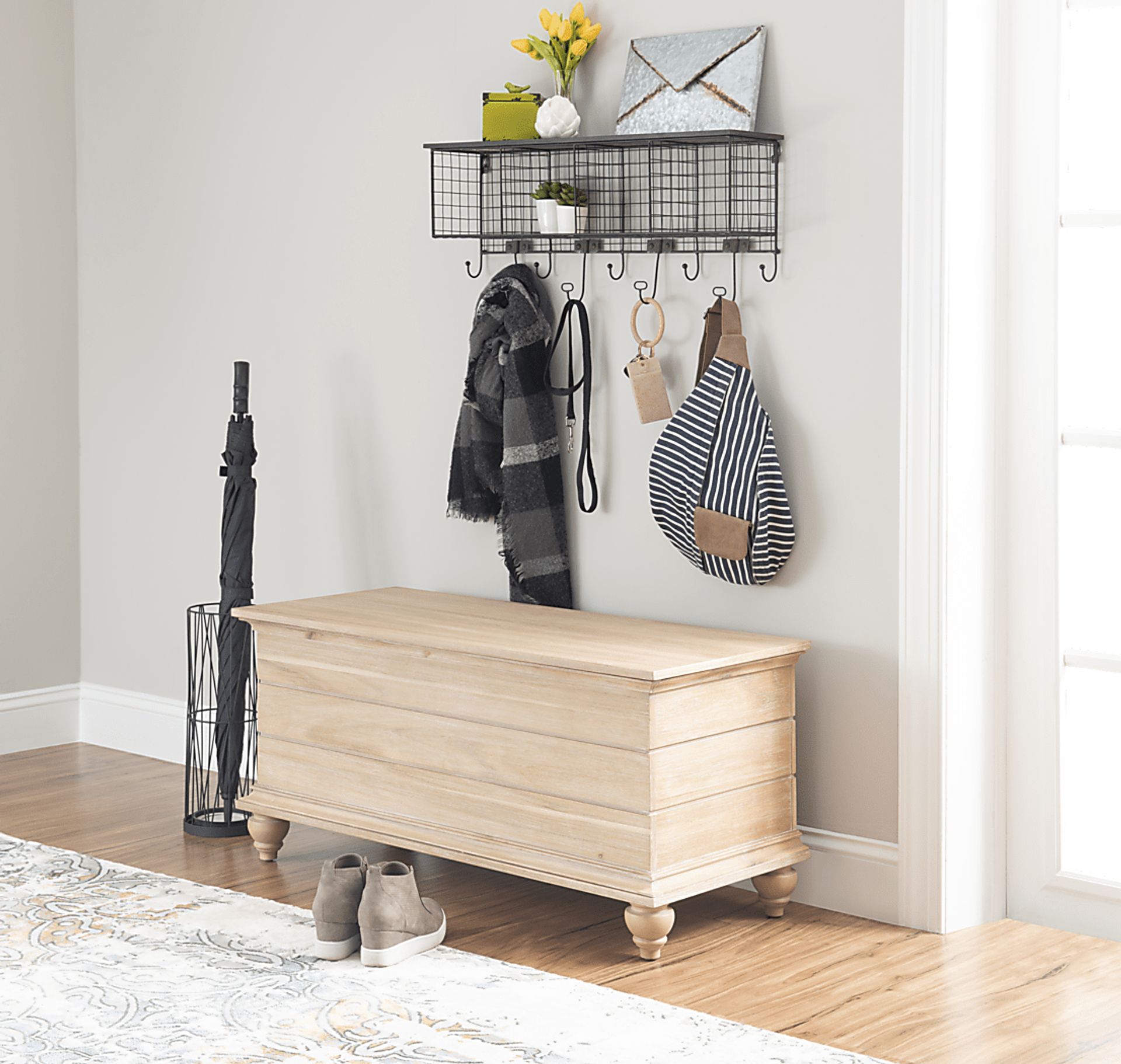 Lawnton Brown Cedar Chest - Image 4