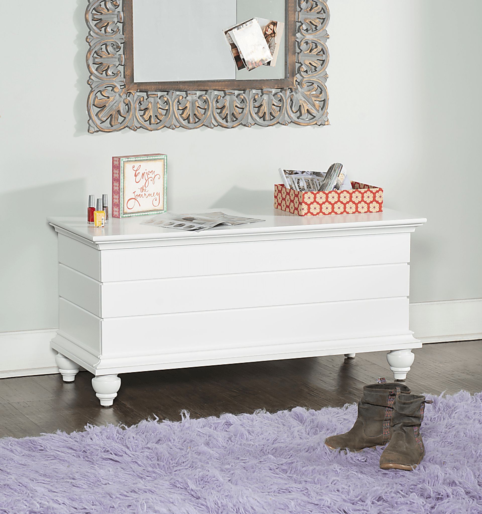 Lawton White Cedar Chest - Image 3
