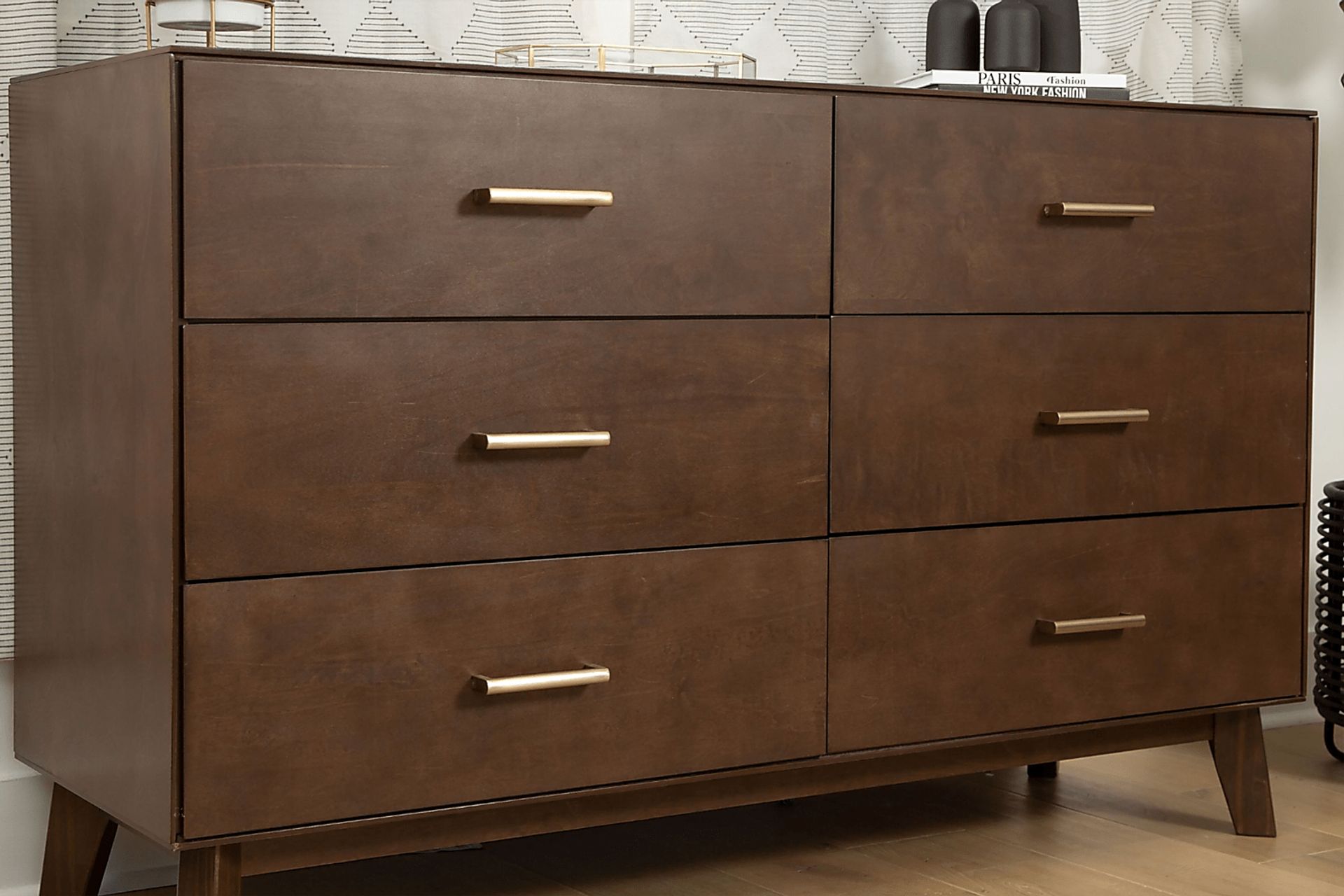 Learitt Walnut Dark Wood 6 Drawer Dresser Rooms To Go 