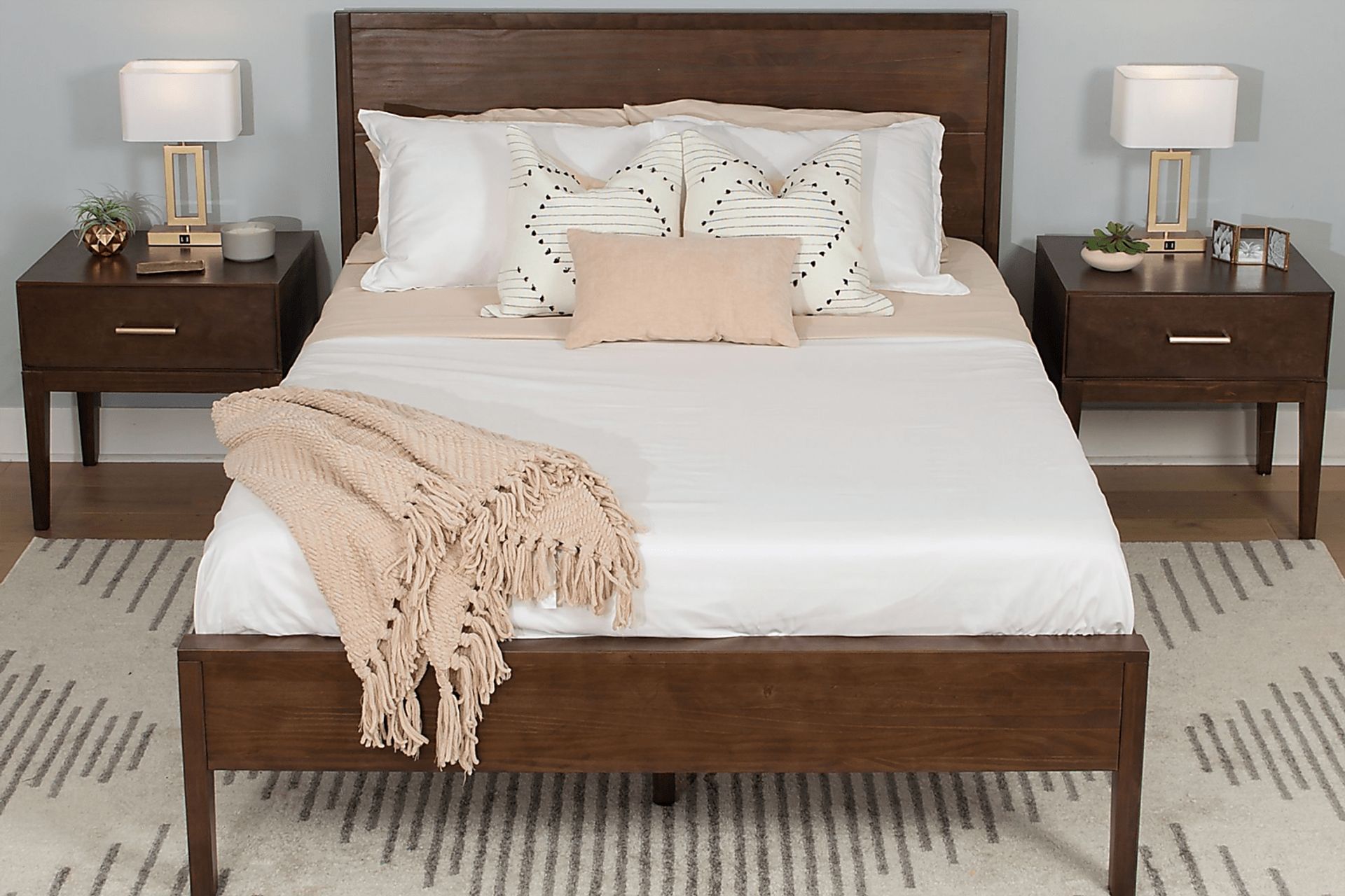 Learitt Walnut Queen Platform Bed - Image 3