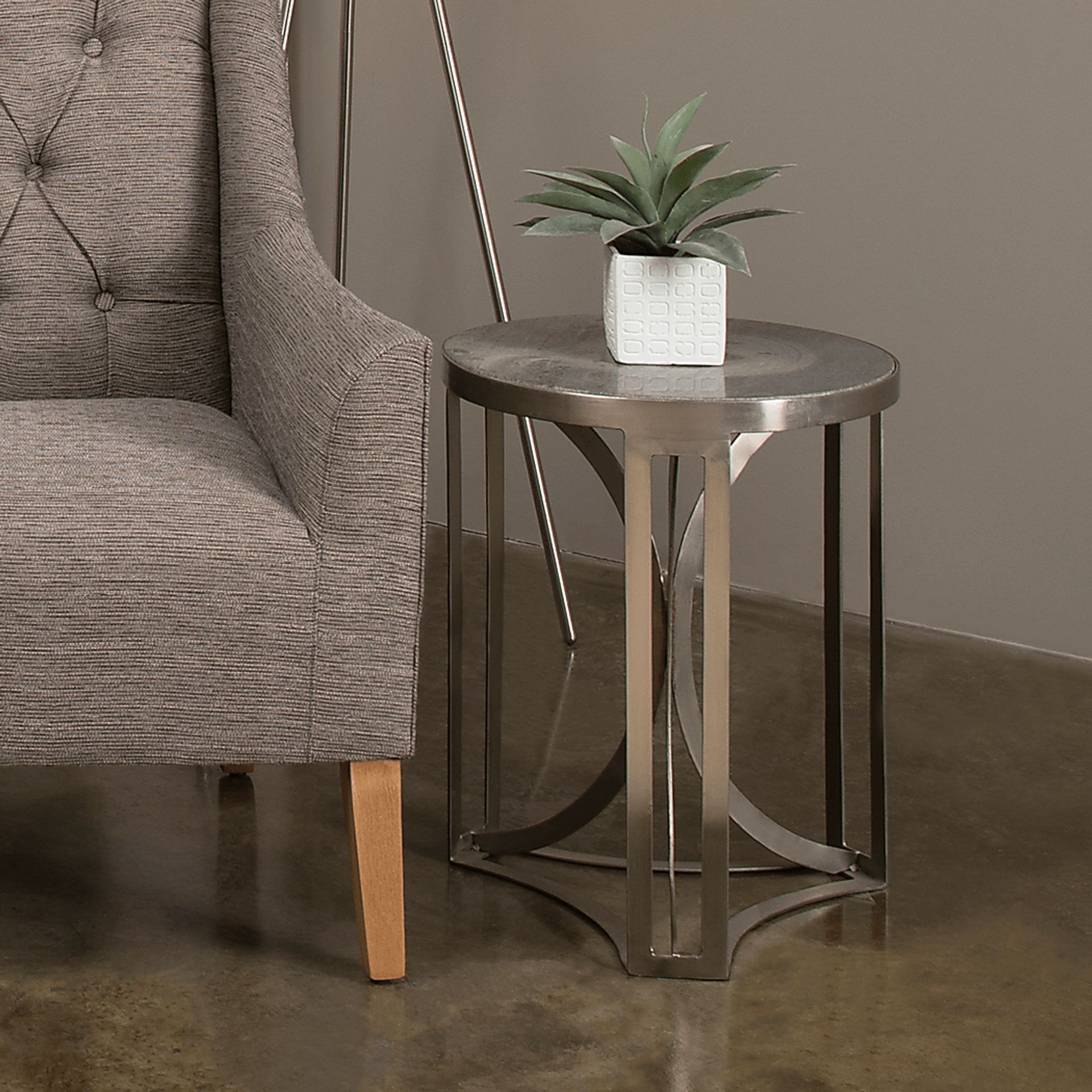 Lenalas Gray Accent Table - Image 3