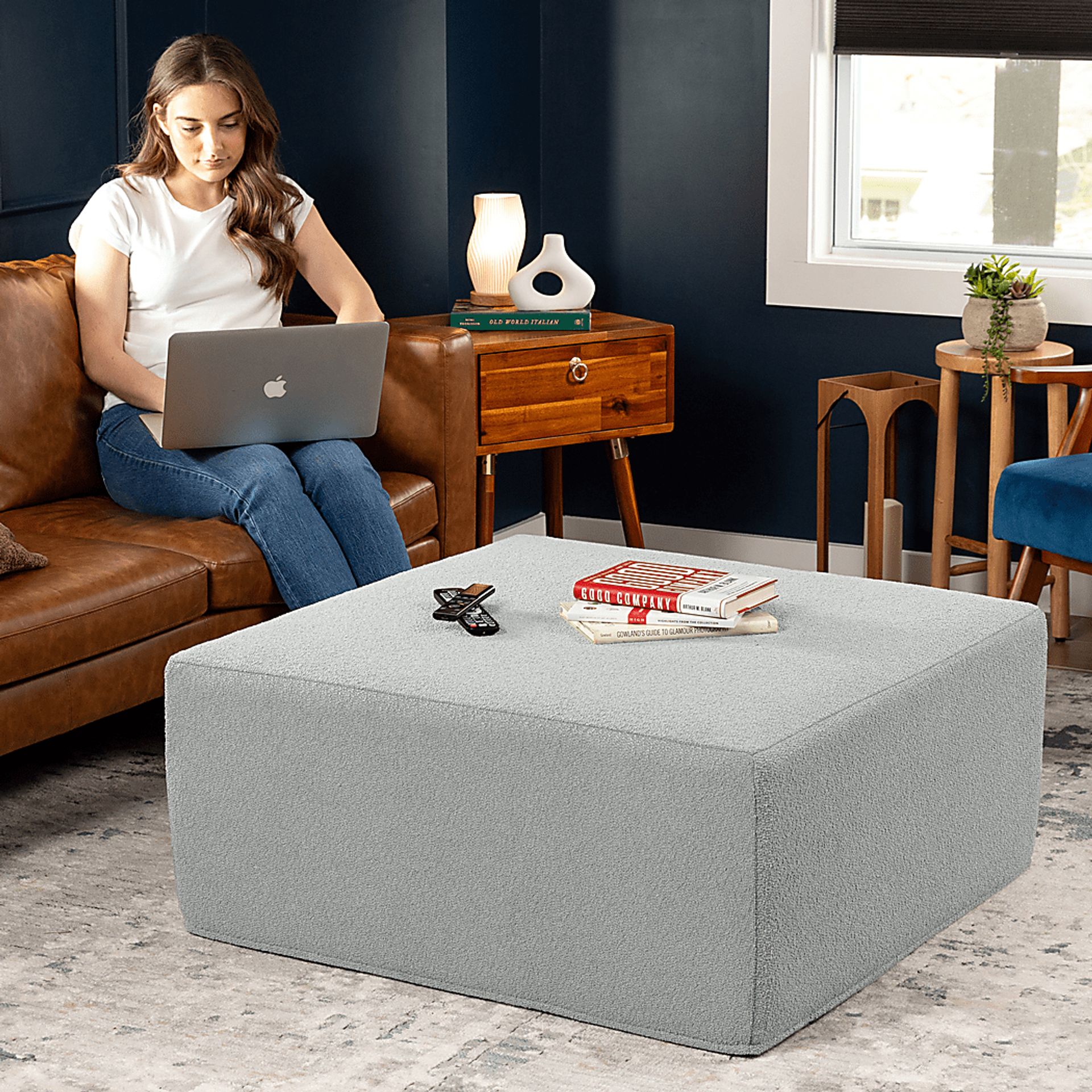 Lesusa II Silver Ottoman - Image 4