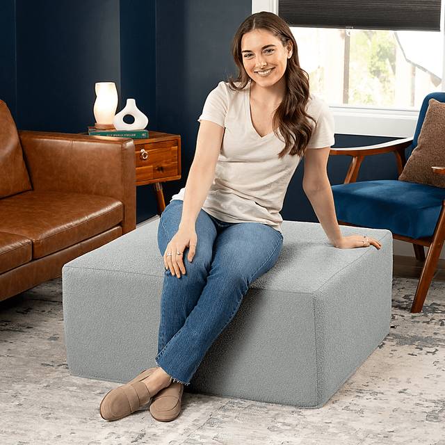 Lesusa II Silver Ottoman - Thumbnail - Image 5