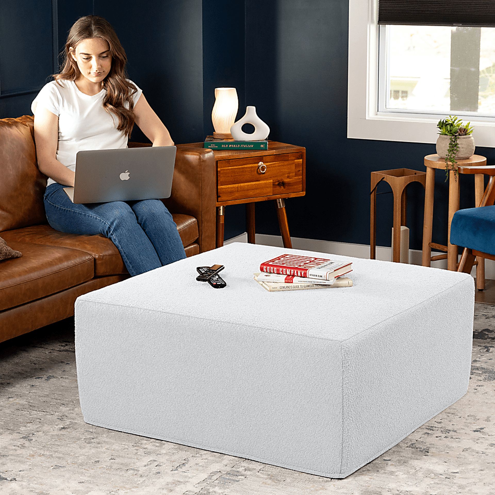 Lesusa II White Ottoman - Image 4