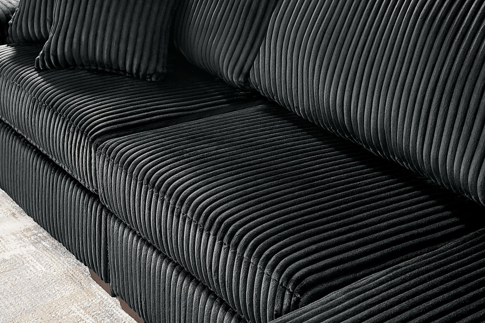 Lexford Park Black 3 Pc Sectional - Image 4