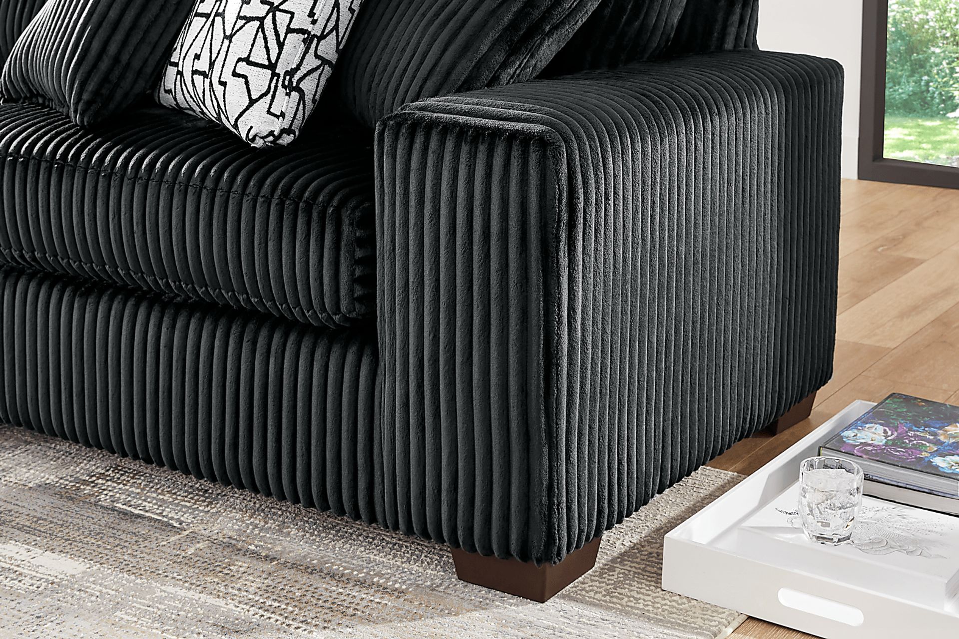 Lexford Park Black 5 Pc Sectional - Image 3