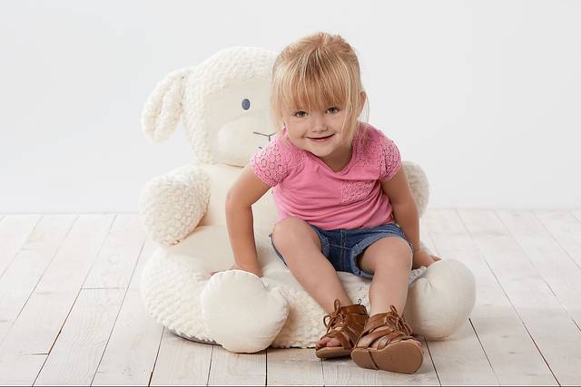 Libby Lamb Ivory Toddler Chair - Thumbnail - Image 2