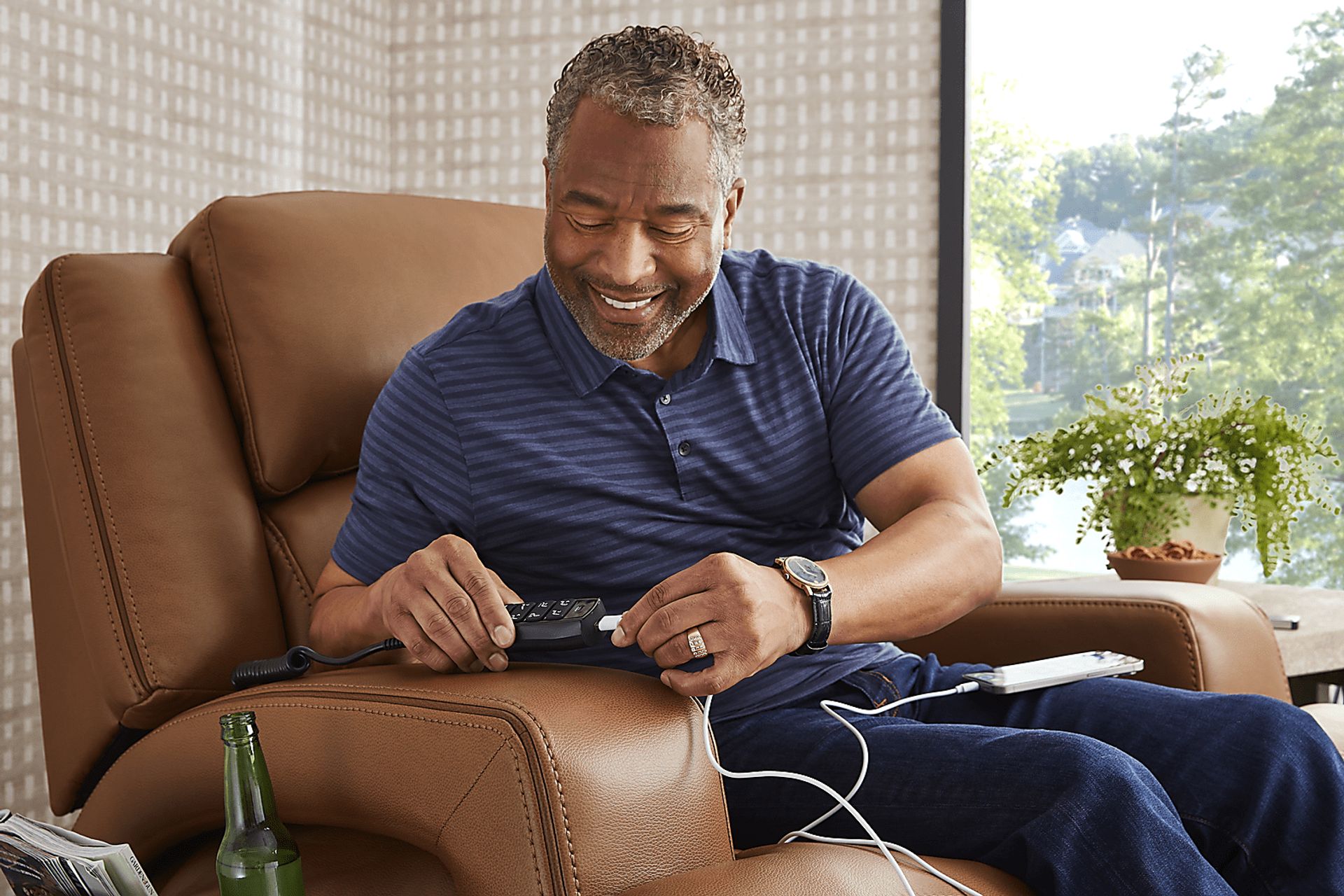 Lift Off by Shaquille O'Neal Home Saddle Dual Power Lift Recliner - Image 5