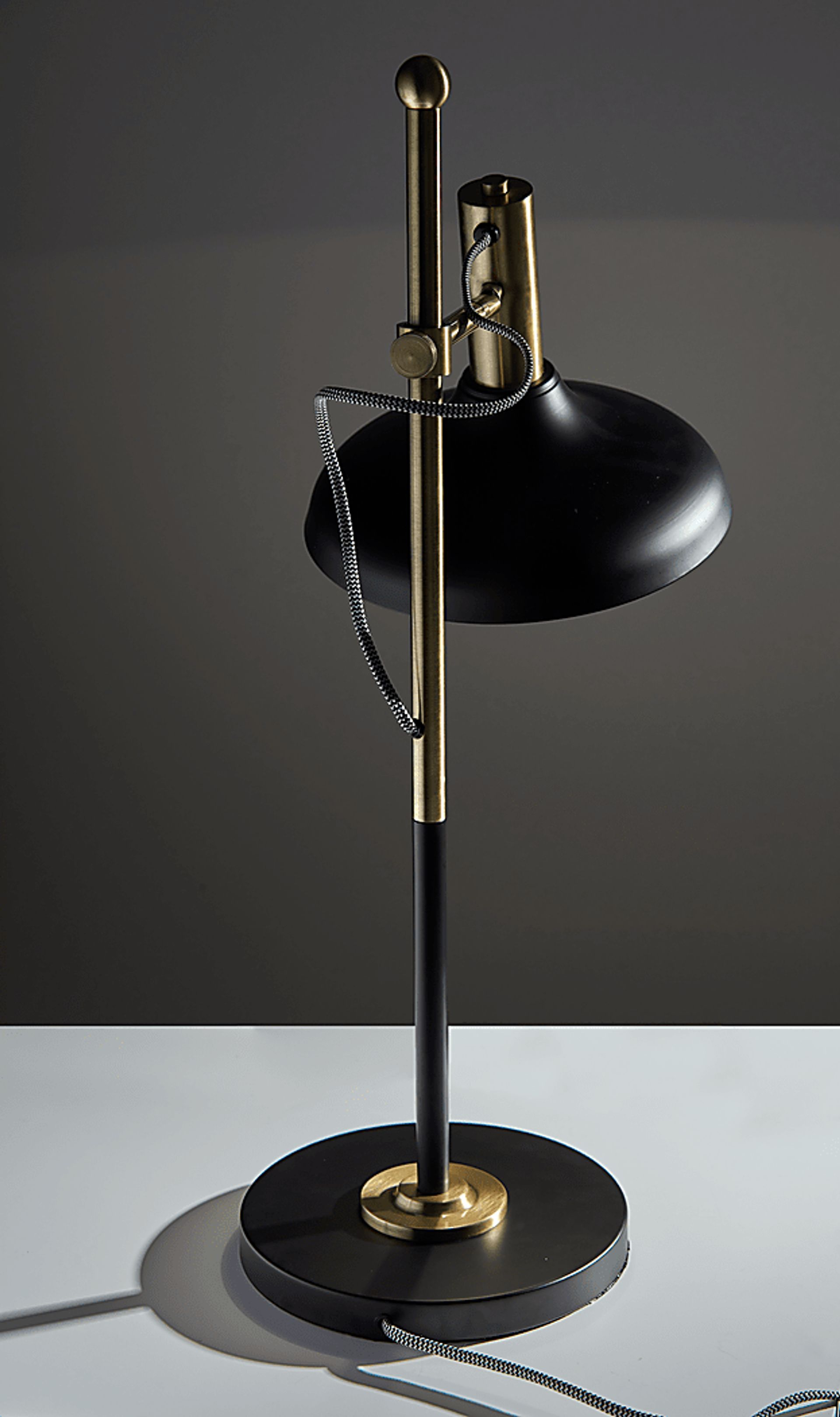 Lightington Brass Lamp - Image 3
