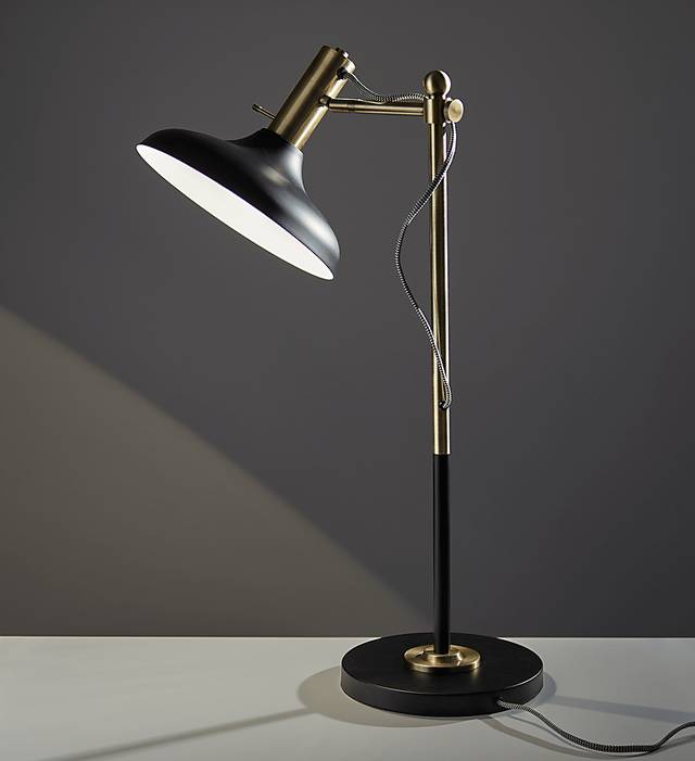Lightington Brass Lamp - Thumbnail - Image 4