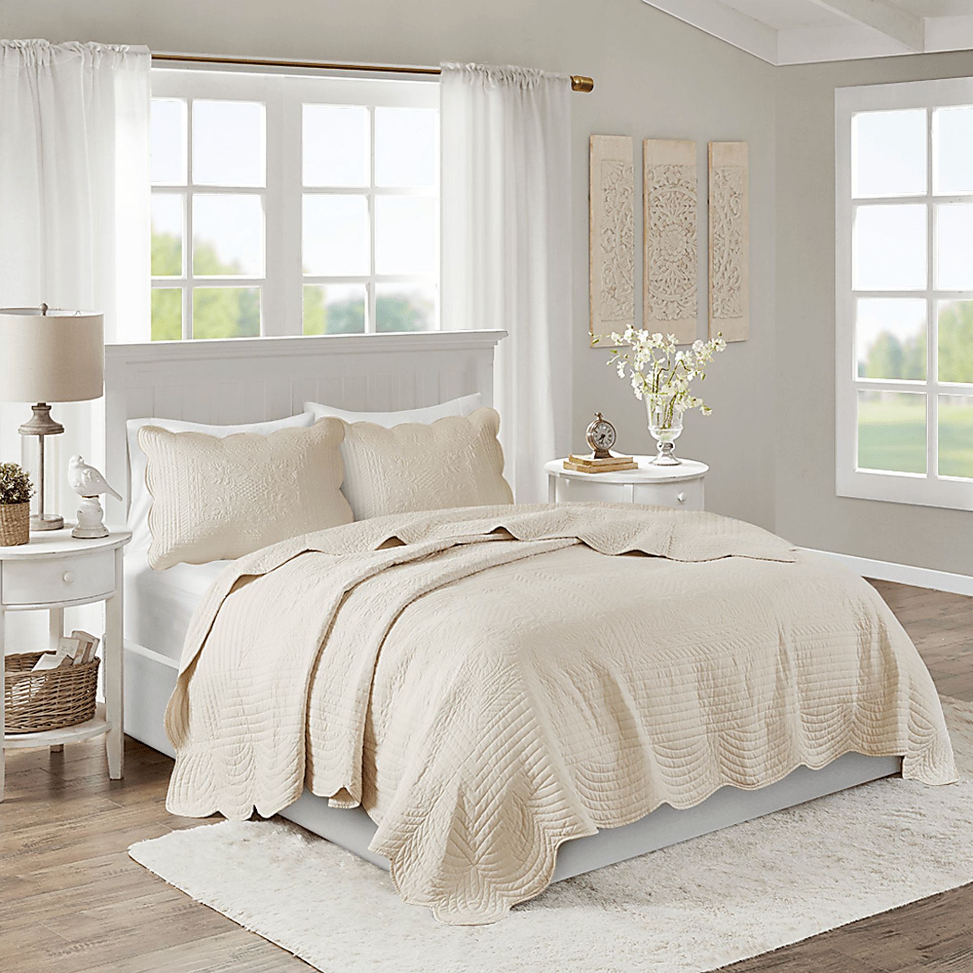 Ligustrum Cream 3 Pc Full/Queen Coverlet Set - Image 1
