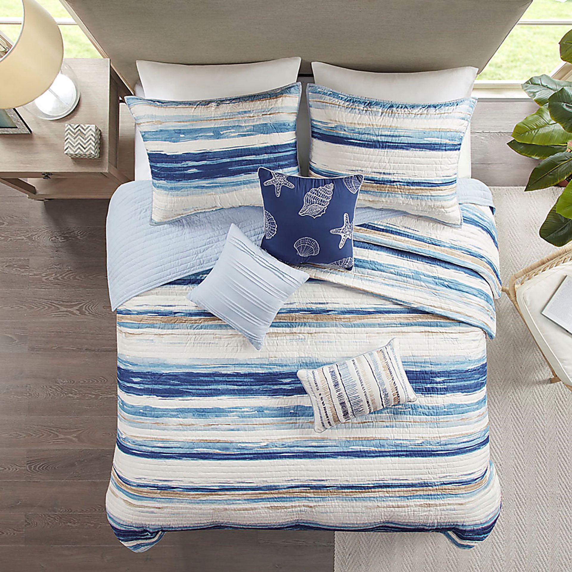 Lillya Blue 6 pc Full/Queen Quilt Set - Image 5