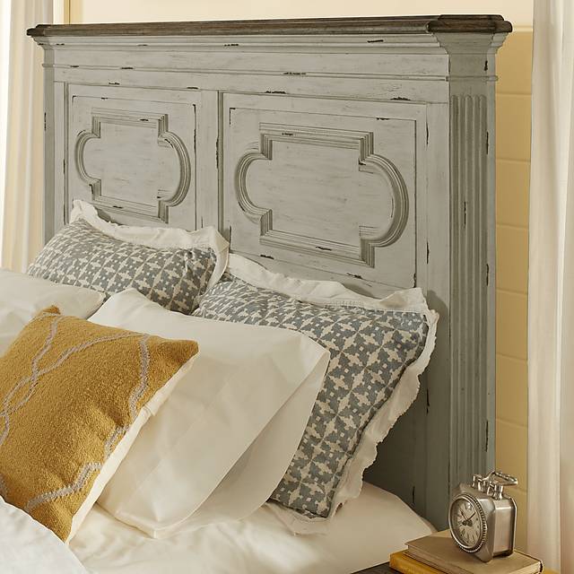 Lindenwood Gray 5 Pc Queen Panel Bedroom - Thumbnail - Image 3