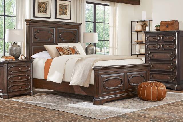 Lindenwood Saddle 5 Pc King Bedroom - Thumbnail - Image 1