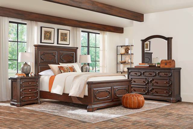 Lindenwood Saddle 5 Pc Queen Panel Bedroom - Thumbnail - Image 1
