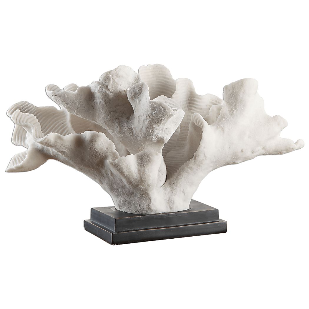 Linlen White Sculpture