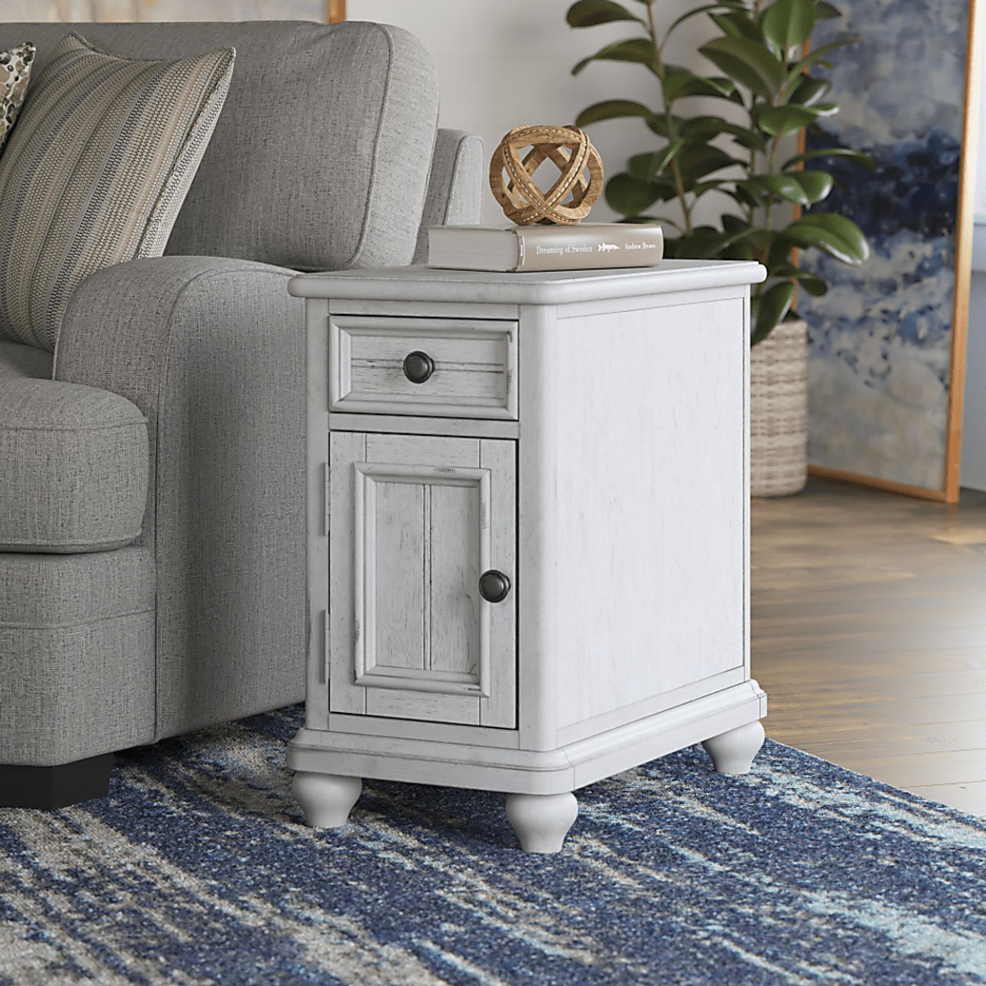 Lishawn Gray End Table - Image 3