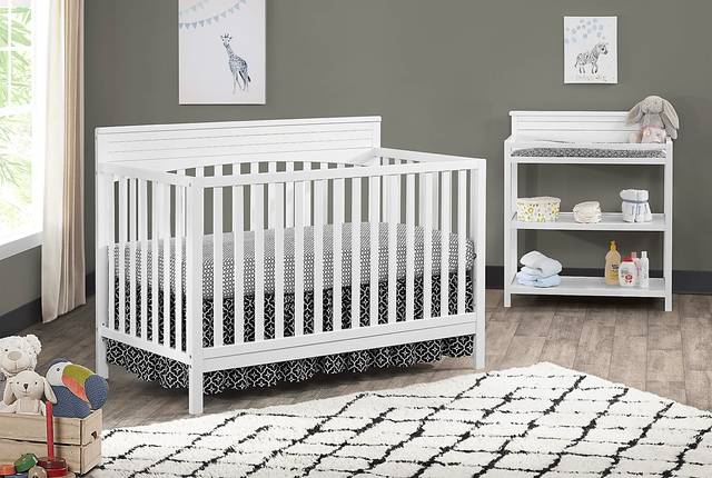 Listmore White Changing Table - Thumbnail - Image 3