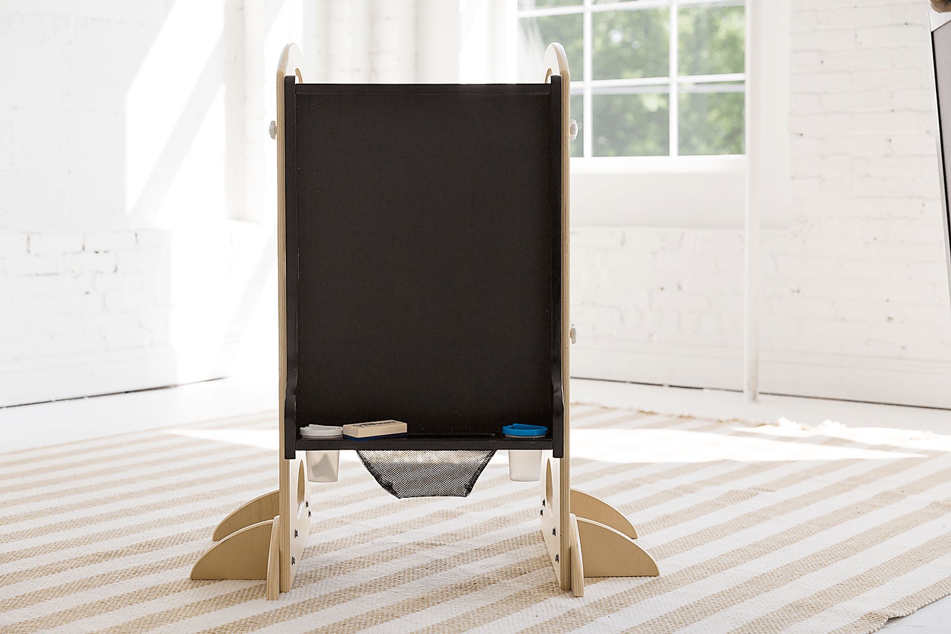 Little Partners Black Learning Tower with Learn and Share Easel - Image 3