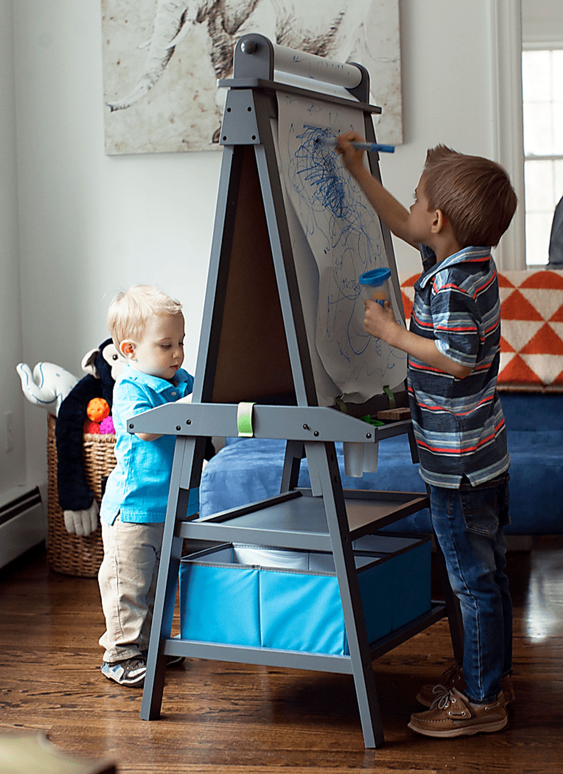 Little Partners Gray Deluxe Learn and Play Art Center Easel - Image 2