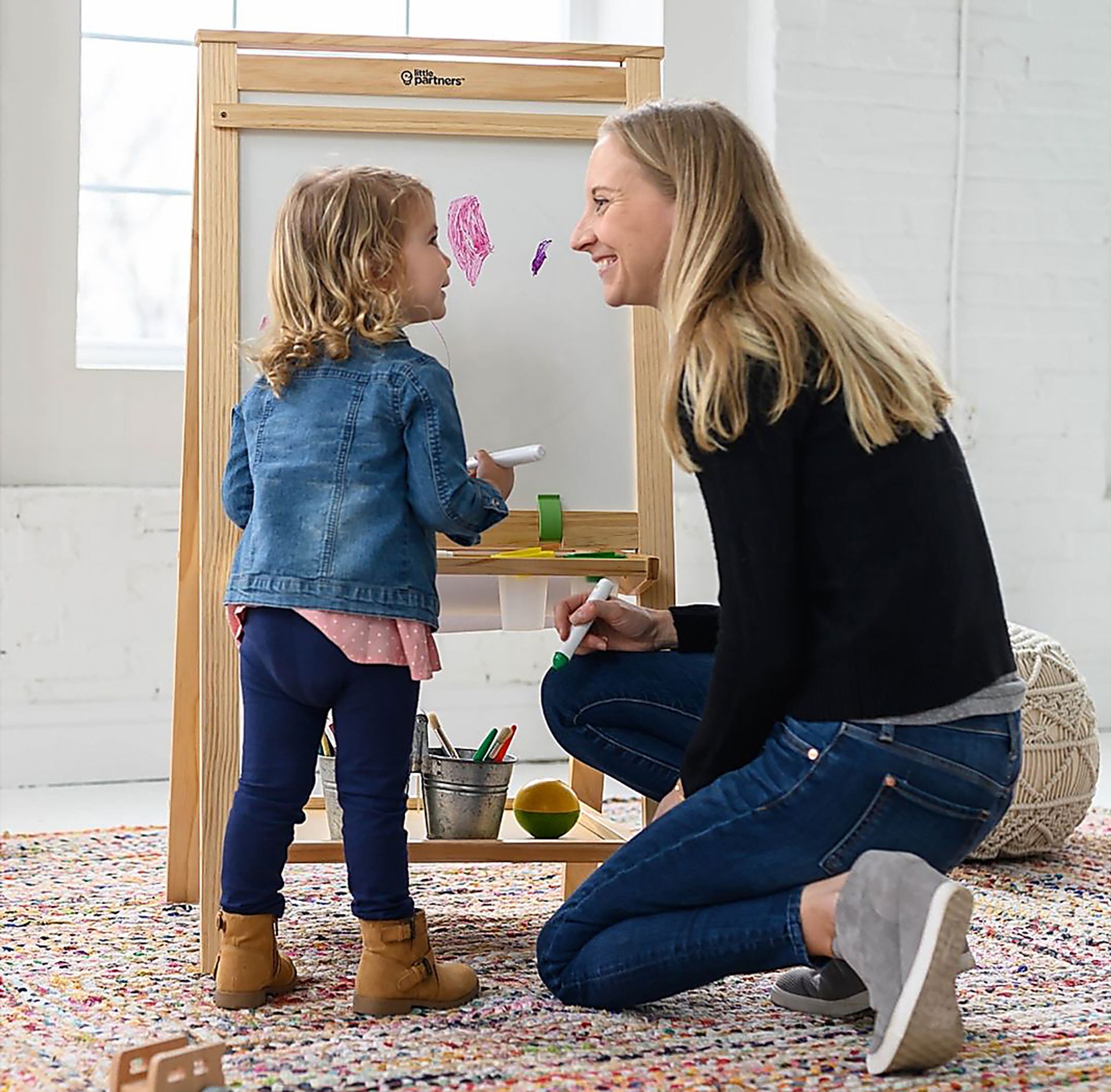 Little Partners Natural Artist EZ Easel - Image 3