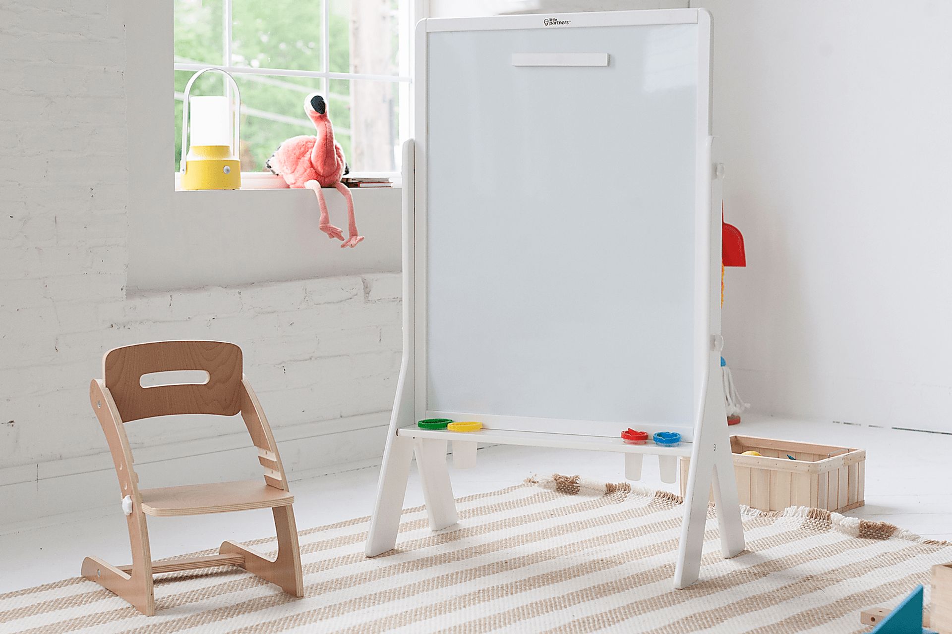 Little Partners White Contempo Two-Sided Art Easel - Image 3