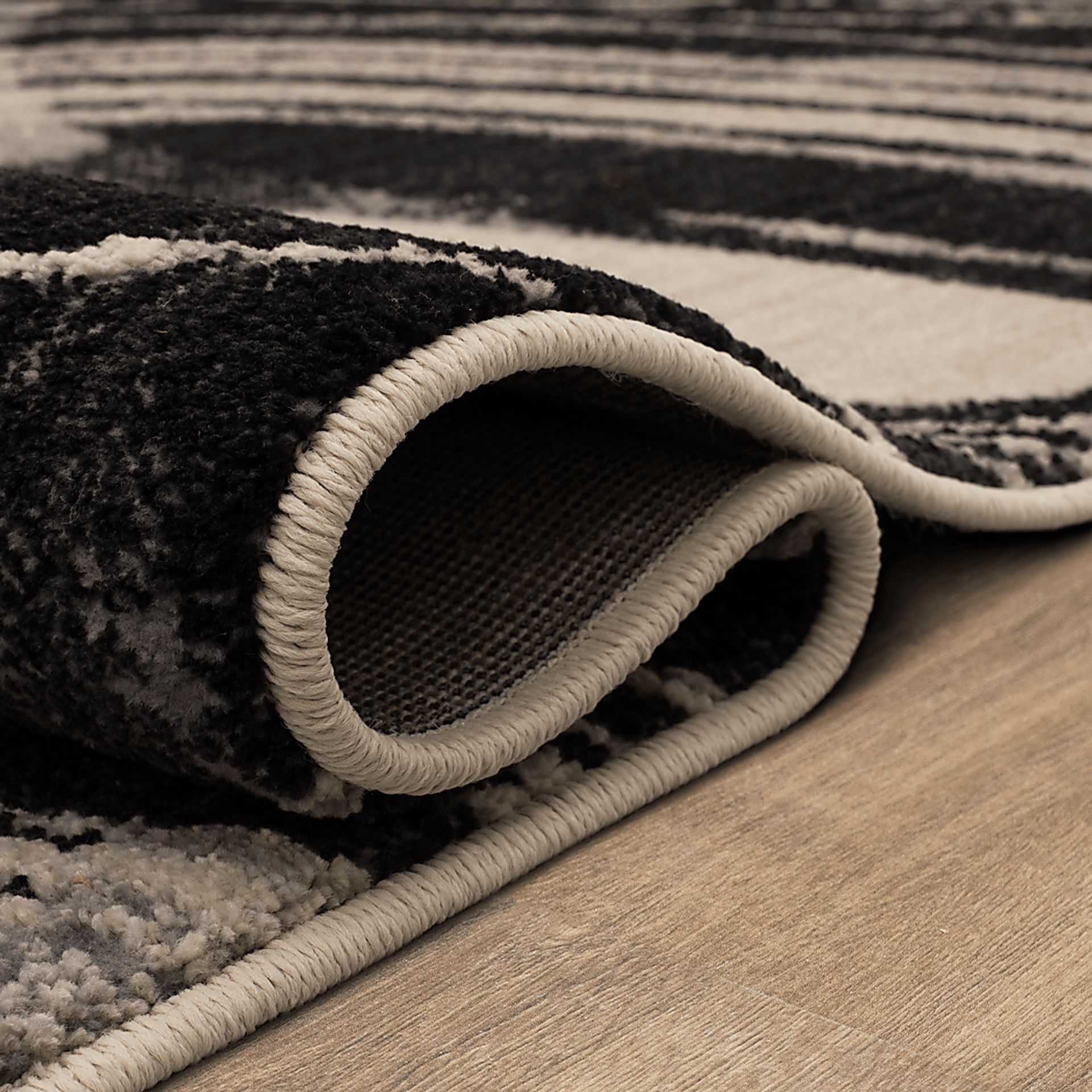 Stacy Garcia Locketon Black 5'3 x 7'10 Rug - Image 9