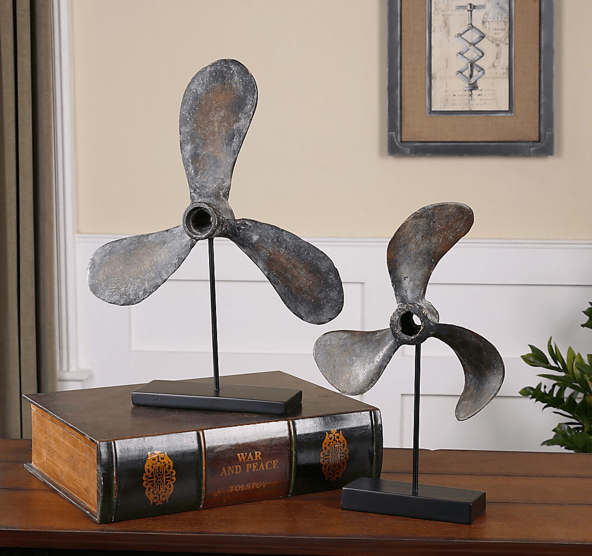 Lomeroy Black Sculpture, Set of 2 - Image 2