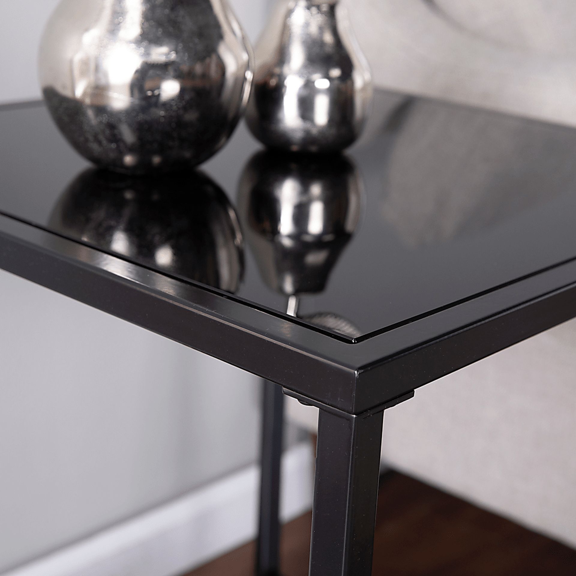 Longspur Black End Table - Image 3