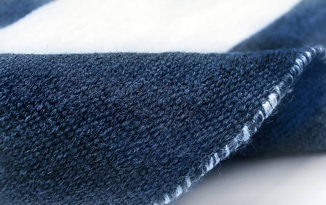 Lorahorn Navy 5' x 7'6 Indoor/Outdoor Rug - Thumbnail - Image 7