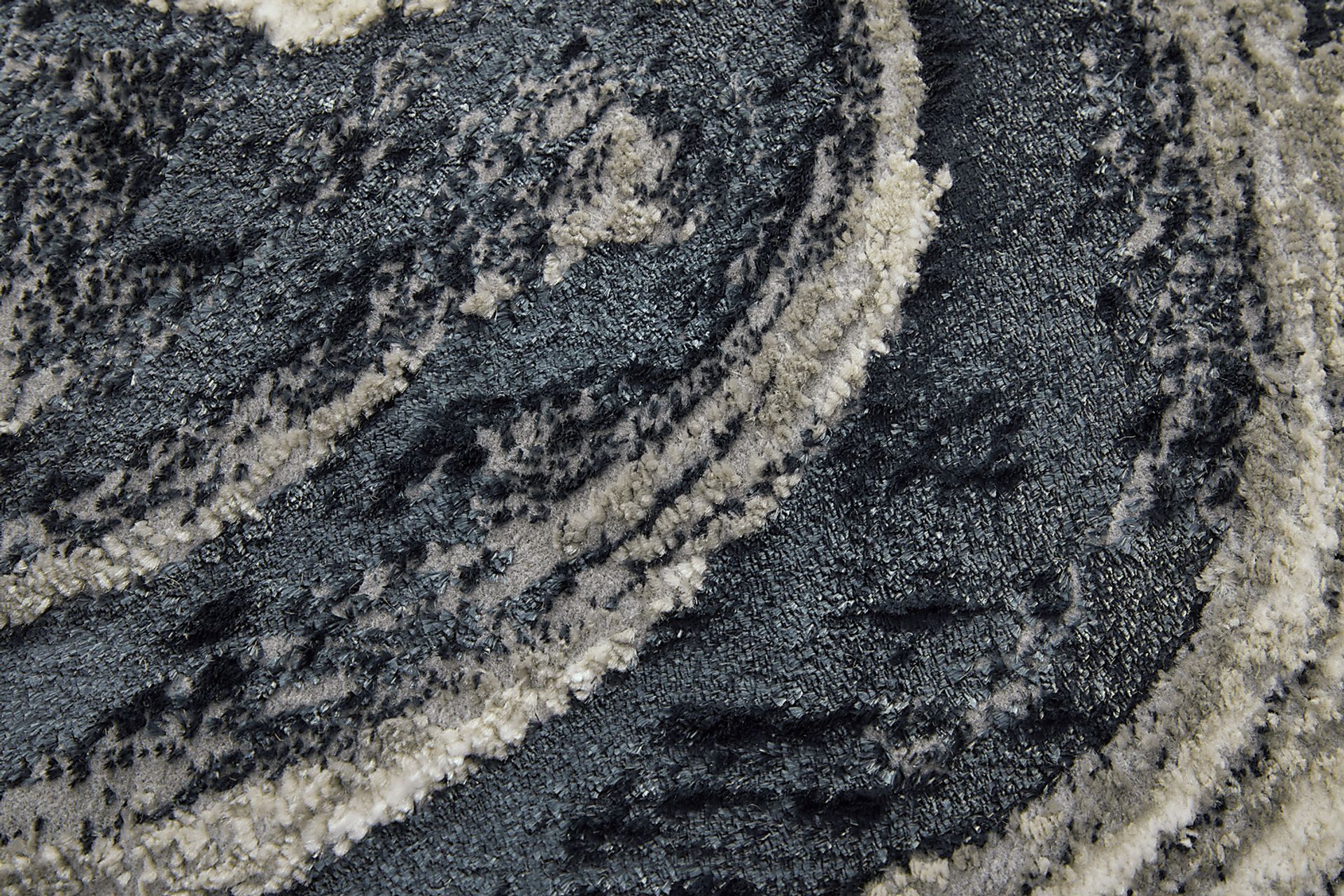 Lorera Ivory/Black 6'7 x 9'6 Rug - Image 9