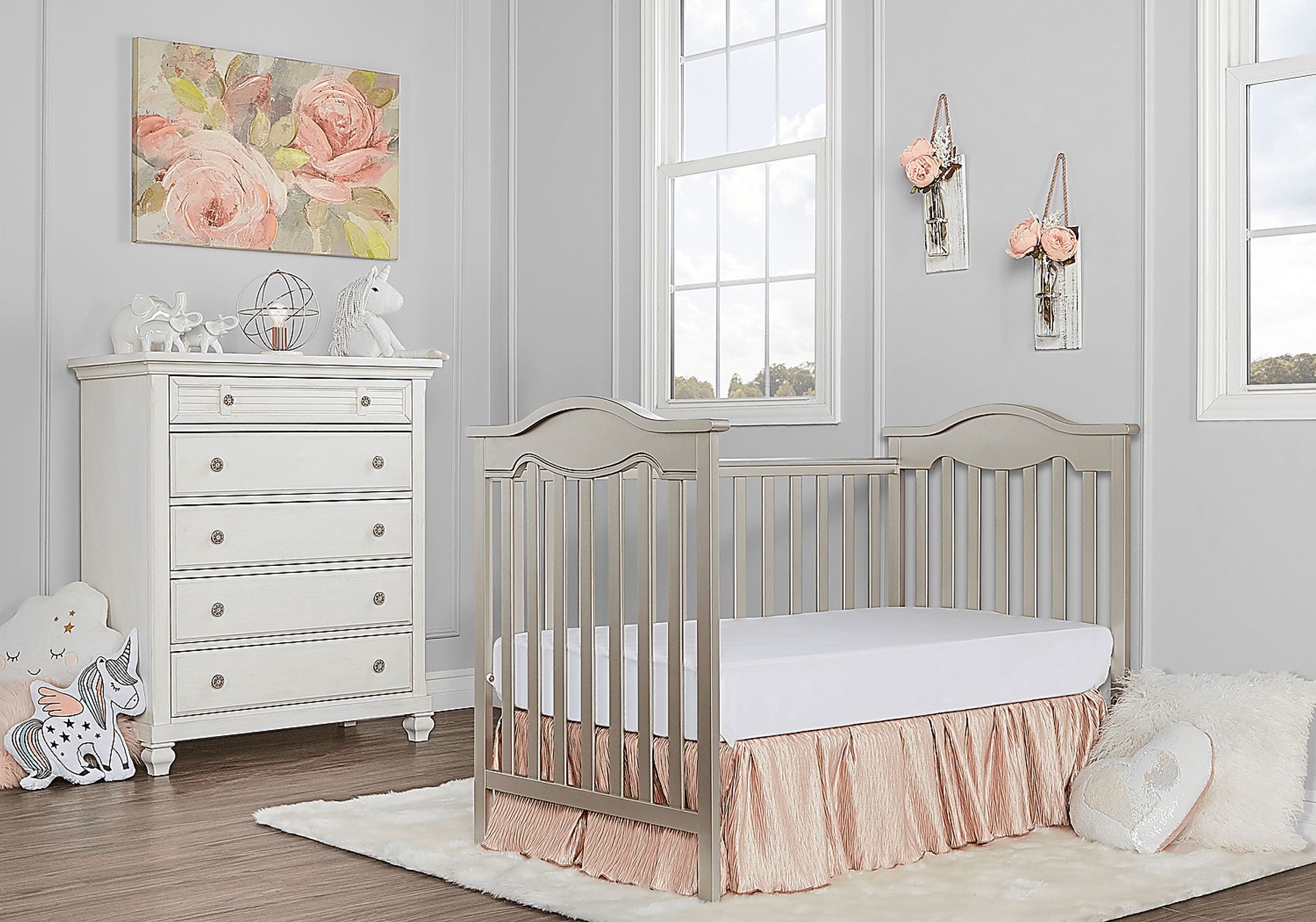 Lorissa Champagne Crib - Image 4