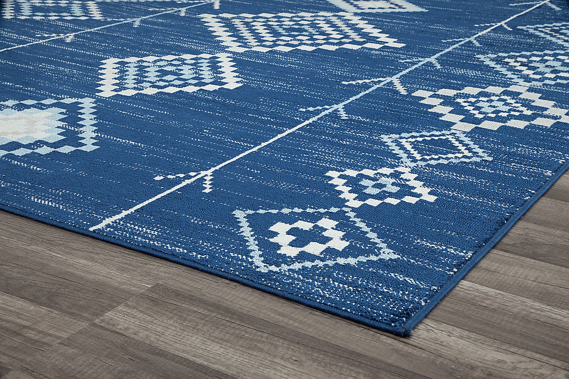 CosmoLiving By Cosmopolitan Lowyn Blue 5' x 7' Rug - Image 3