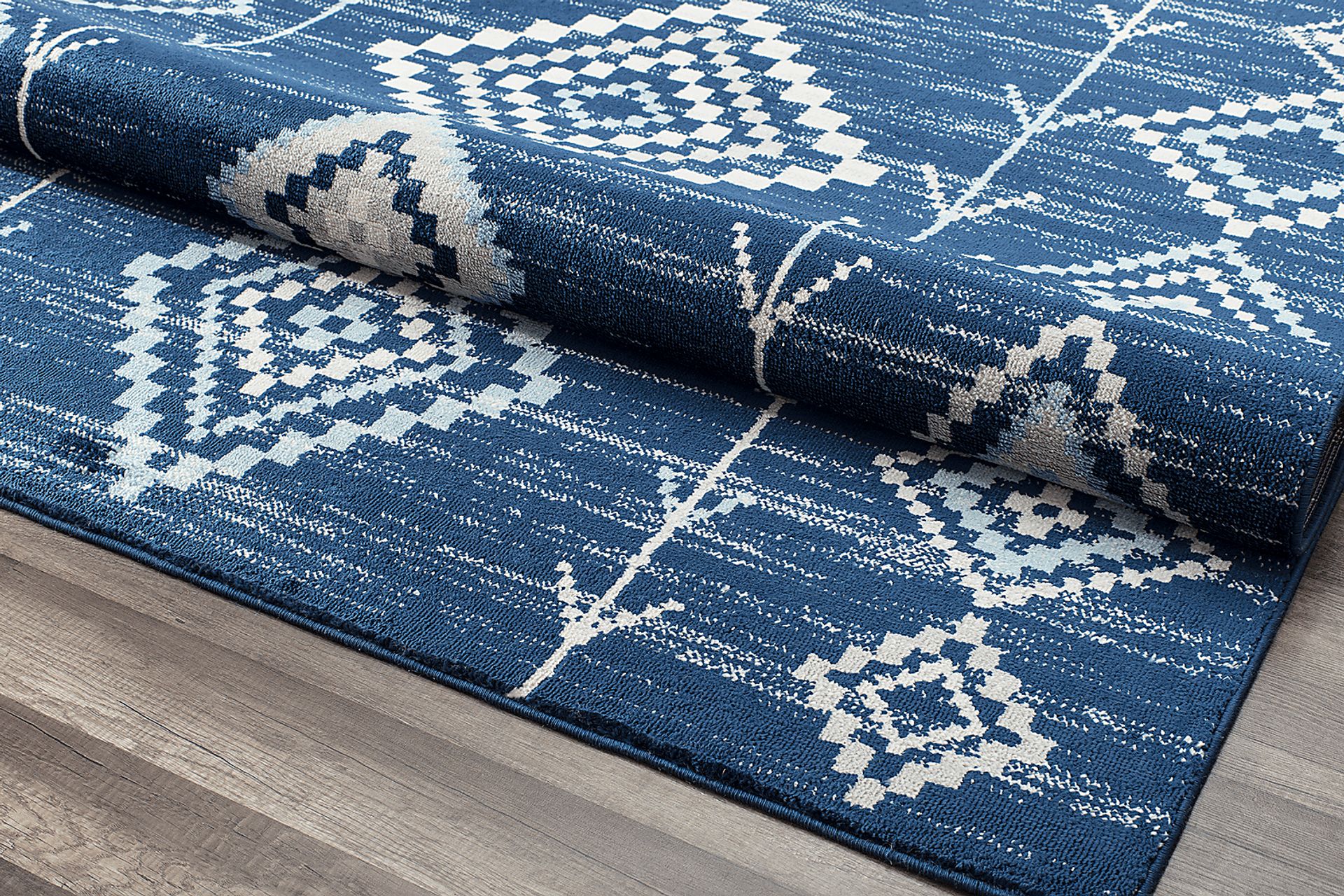 CosmoLiving By Cosmopolitan Lowyn Blue 5' x 7' Rug - Image 5