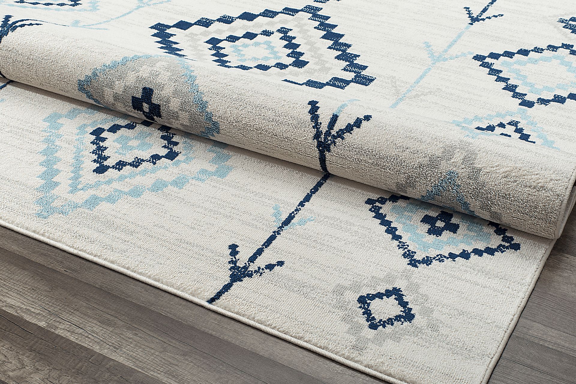 CosmoLiving By Cosmopolitan Lowyn Ivory 8' x 10' Rug - Image 3