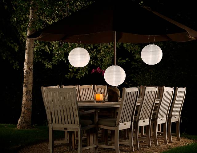 Lucene White Outdoor Solar Lantern - Thumbnail - Image 5