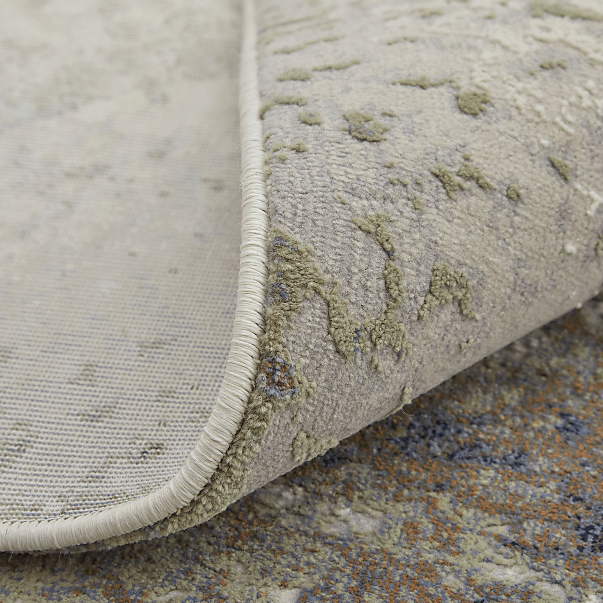 Lucent Taupe 3'10 x 6' Rug - Image 6