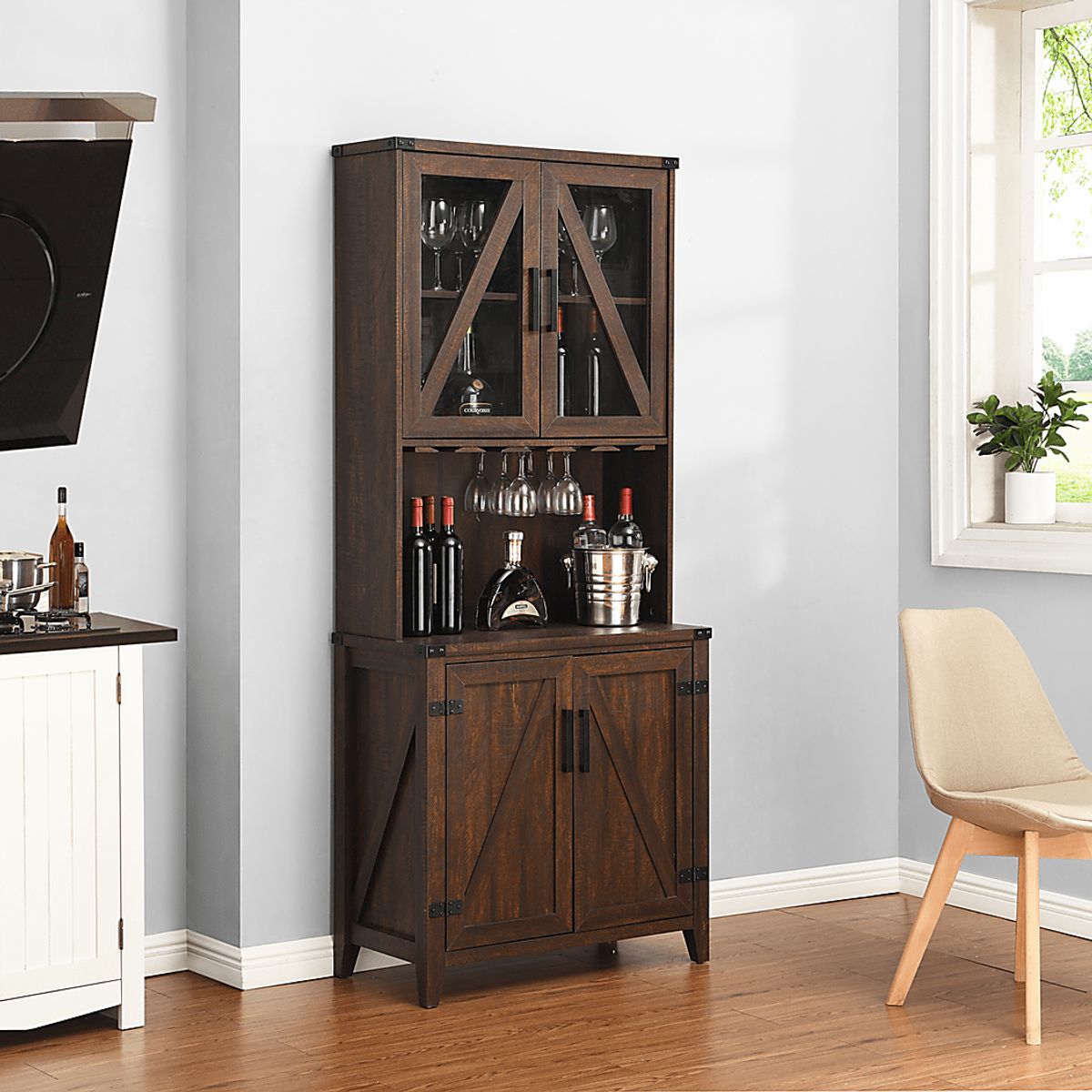 Ludlam Mahogany Dark Wood Bar Cabinet | Rooms to Go
