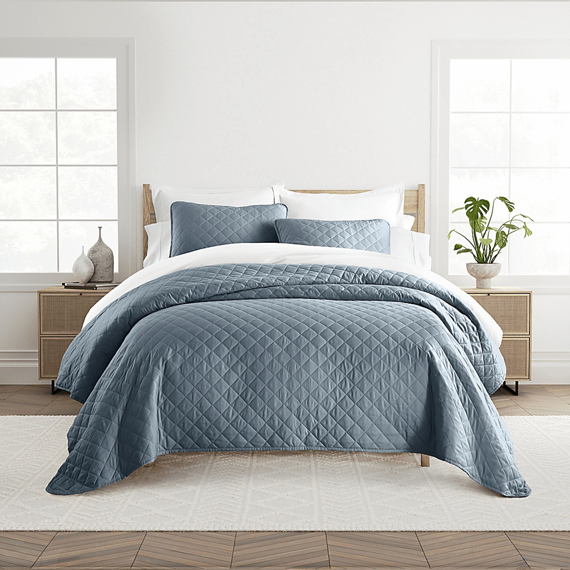 Lulldale Blue 2 Pc Twin Quilt Set - Image 1