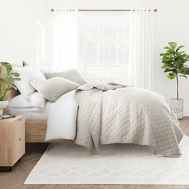 Lulldale Natural 3 Pc King Quilt Set - Thumbnail - Image 4