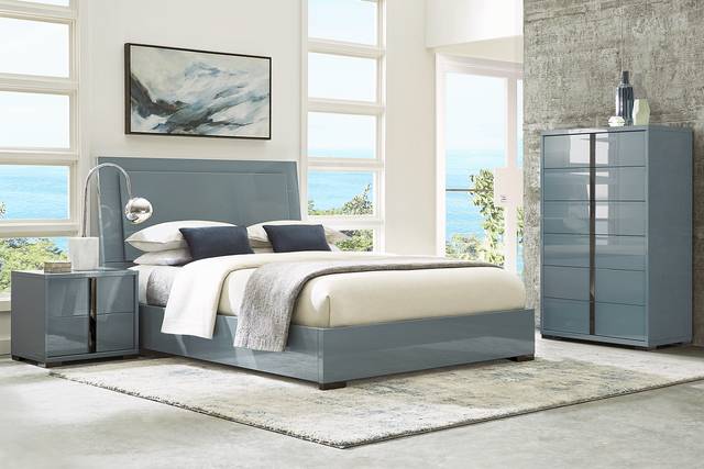 Luma Vista Blue 5 Pc King Bedroom - Thumbnail - Image 1