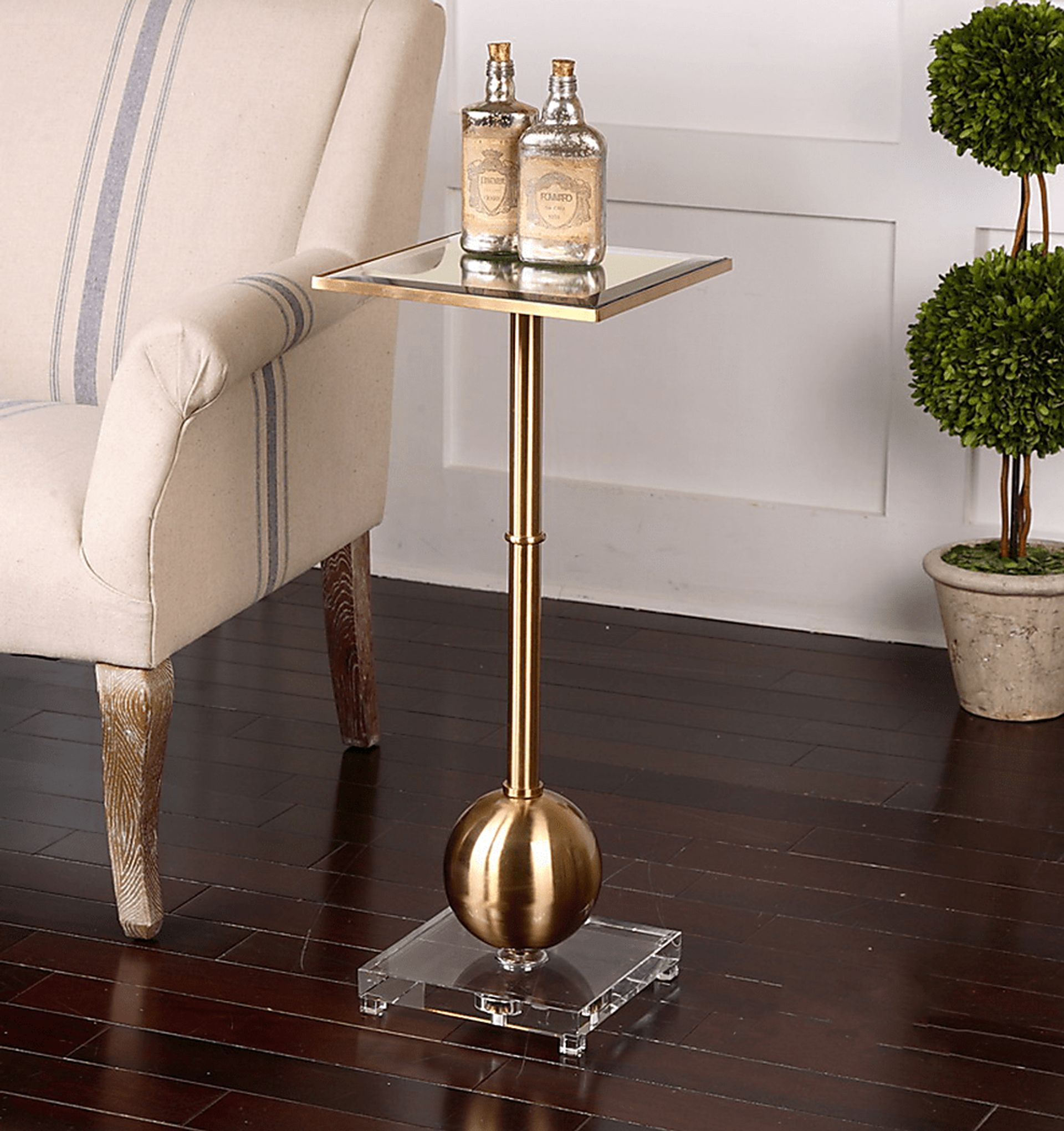 Lunaria Brass Accent Table - Image 2