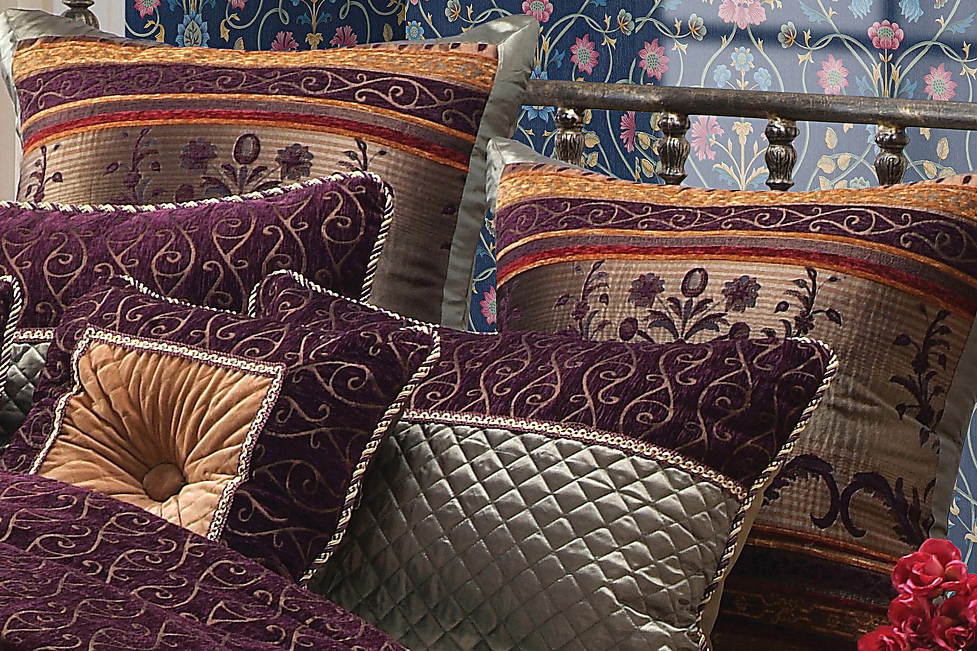 Lundholm Purple 9 Pc Queen Comforter Set - Image 3