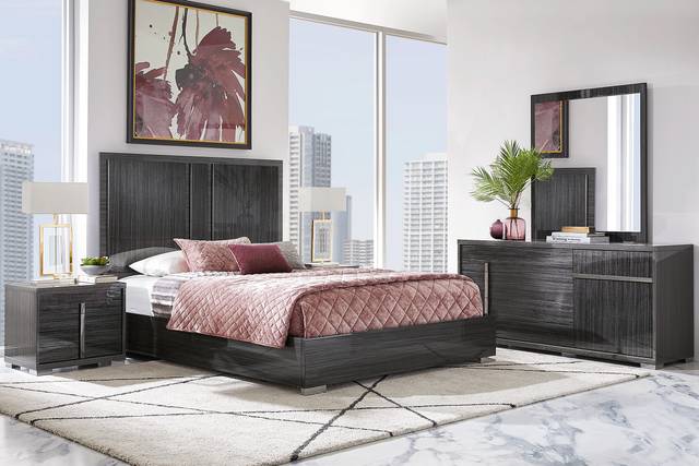 Luxe Point Black 7 Pc Queen Panel Bedroom - Thumbnail - Image 1