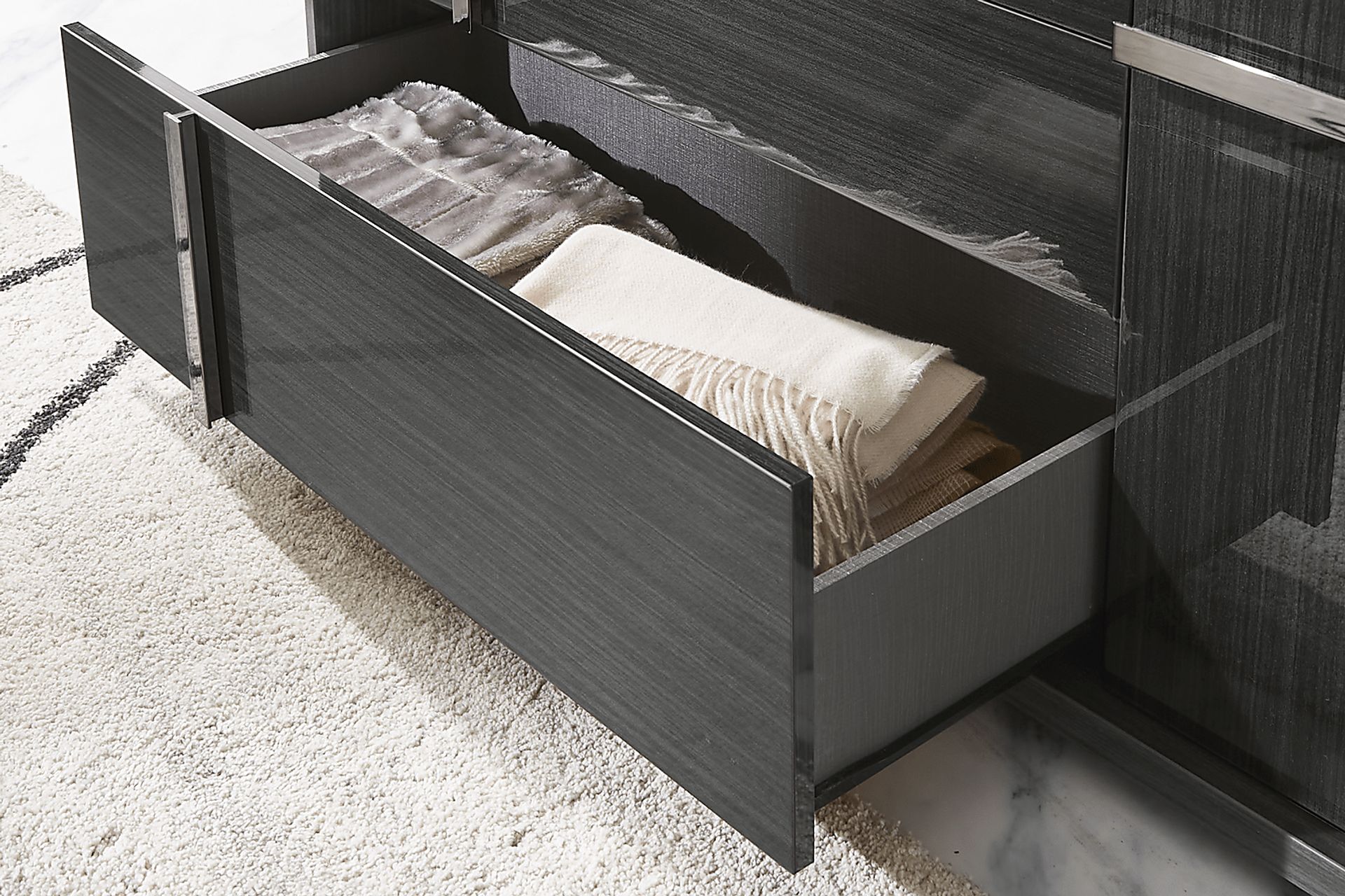 Luxe Point Black Dresser - Image 5