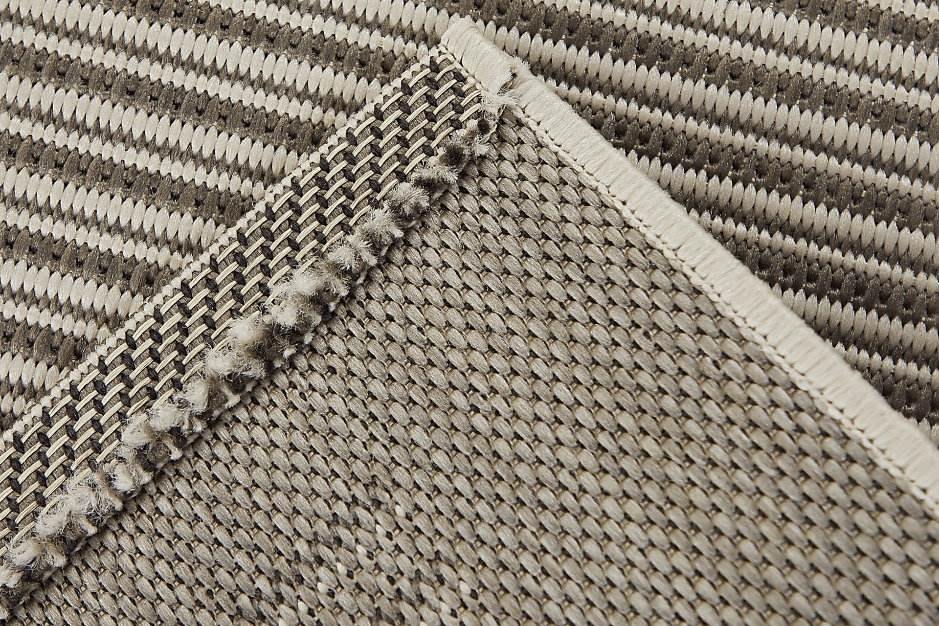 Luxor Tan 7'10 x 10' Indoor/Outdoor Rug - Image 3