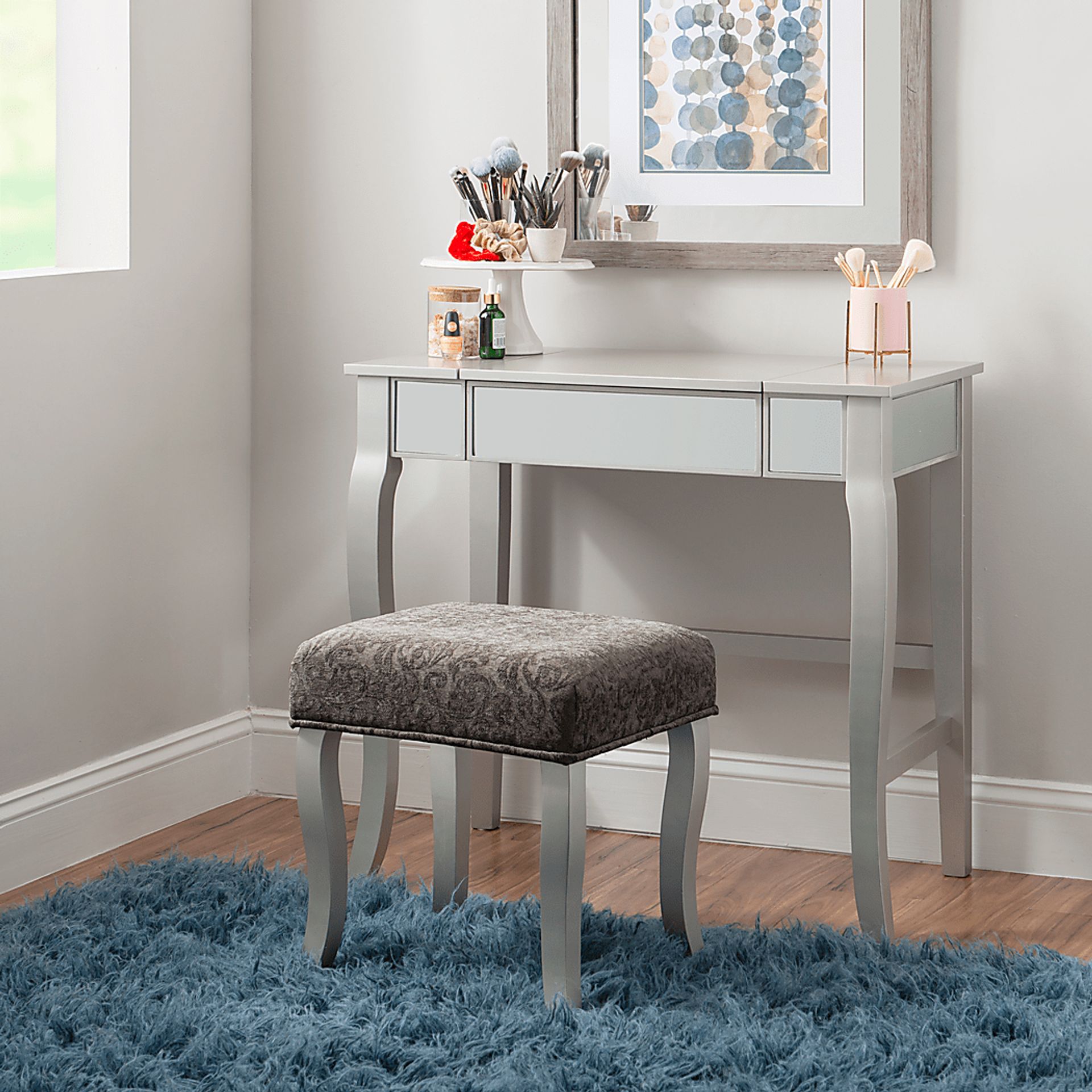 Luzoh Gray Vanity Set - Image 2