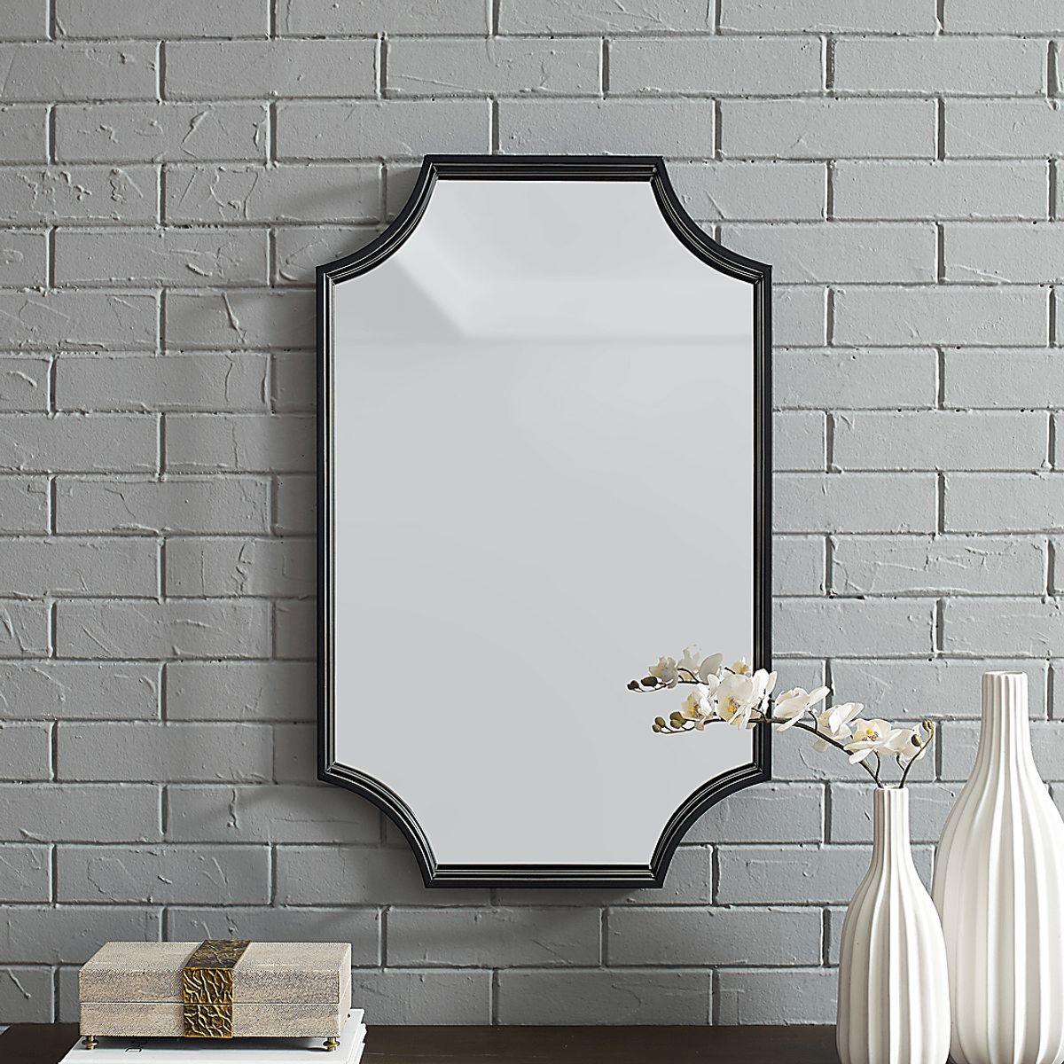 Lyndeboro Black Black,Colors Mirror | Rooms to Go