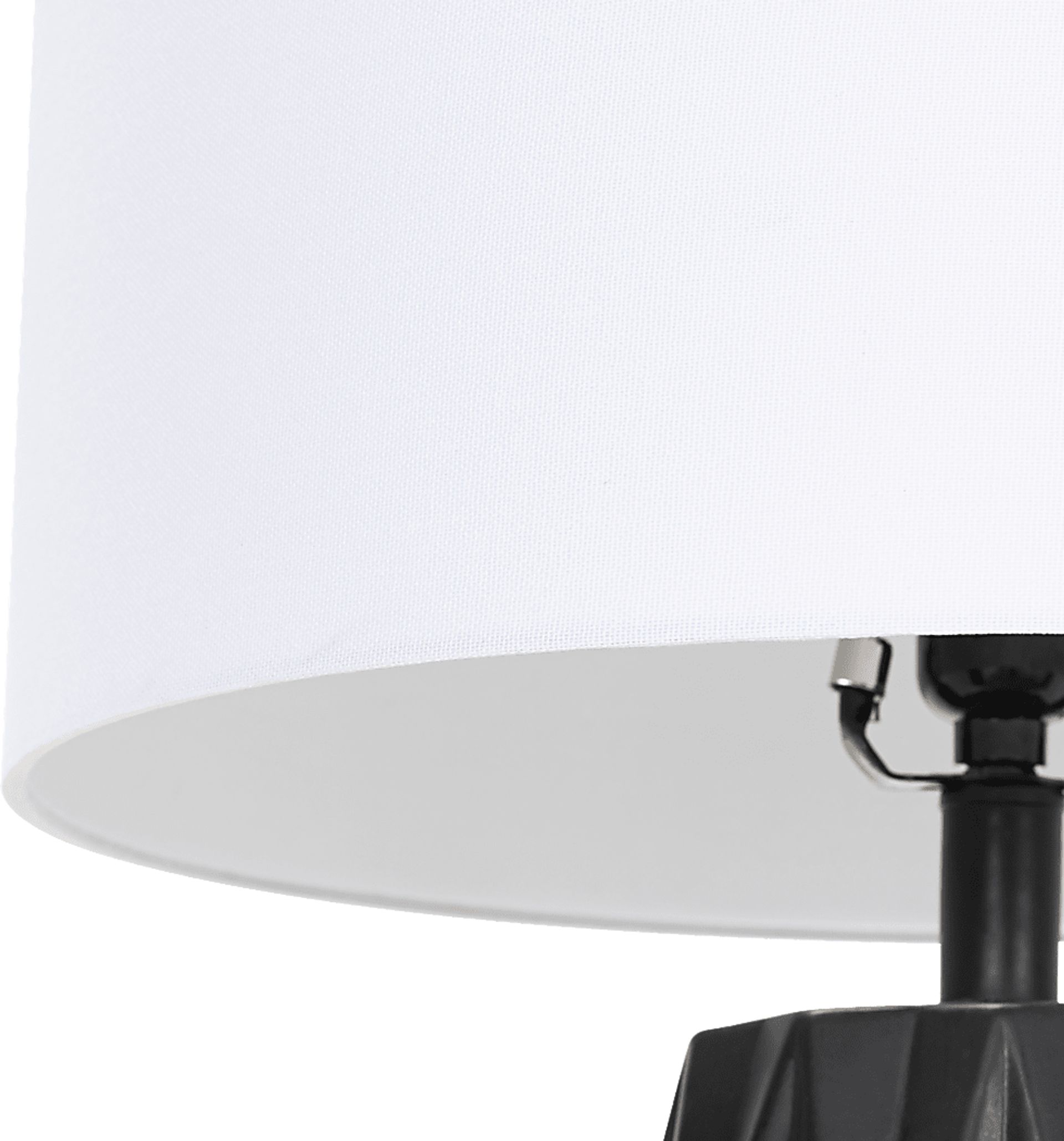 Lynfield Isle Black Lamp - Image 5