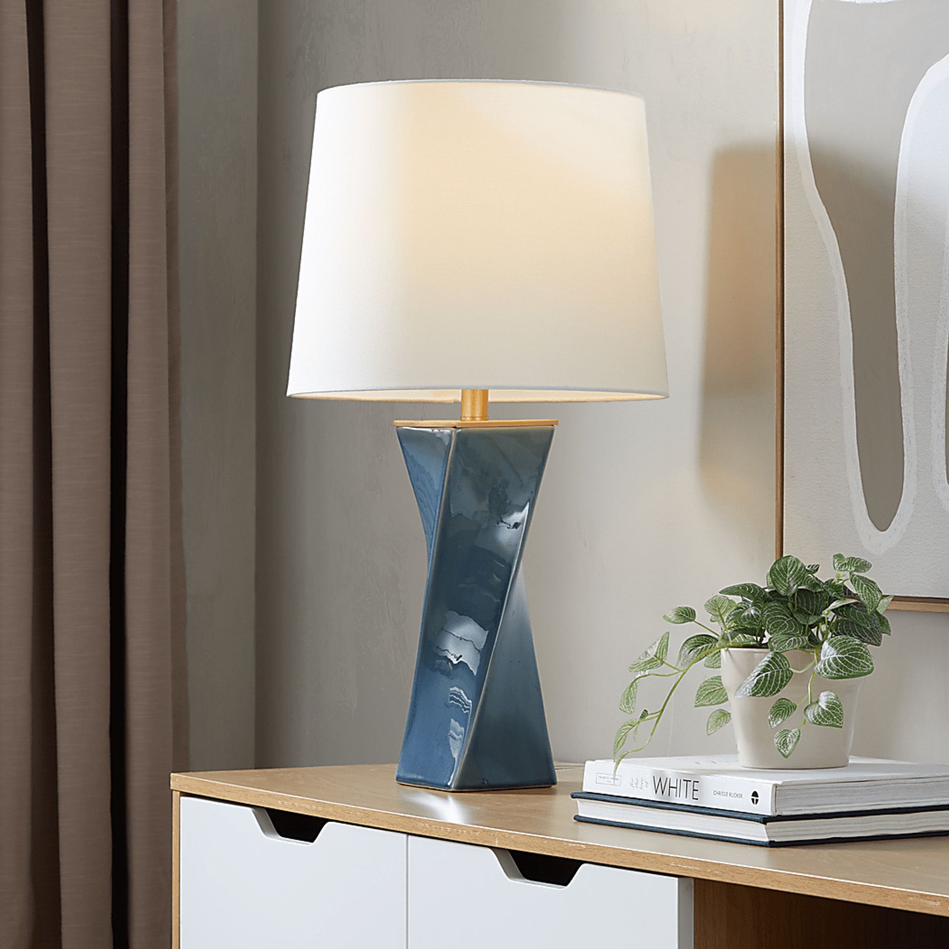 Macon Trail Blue Lamp - Image 4